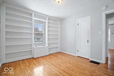 Photo of 35 N Elizabeth Street, Indianapolis, IN
