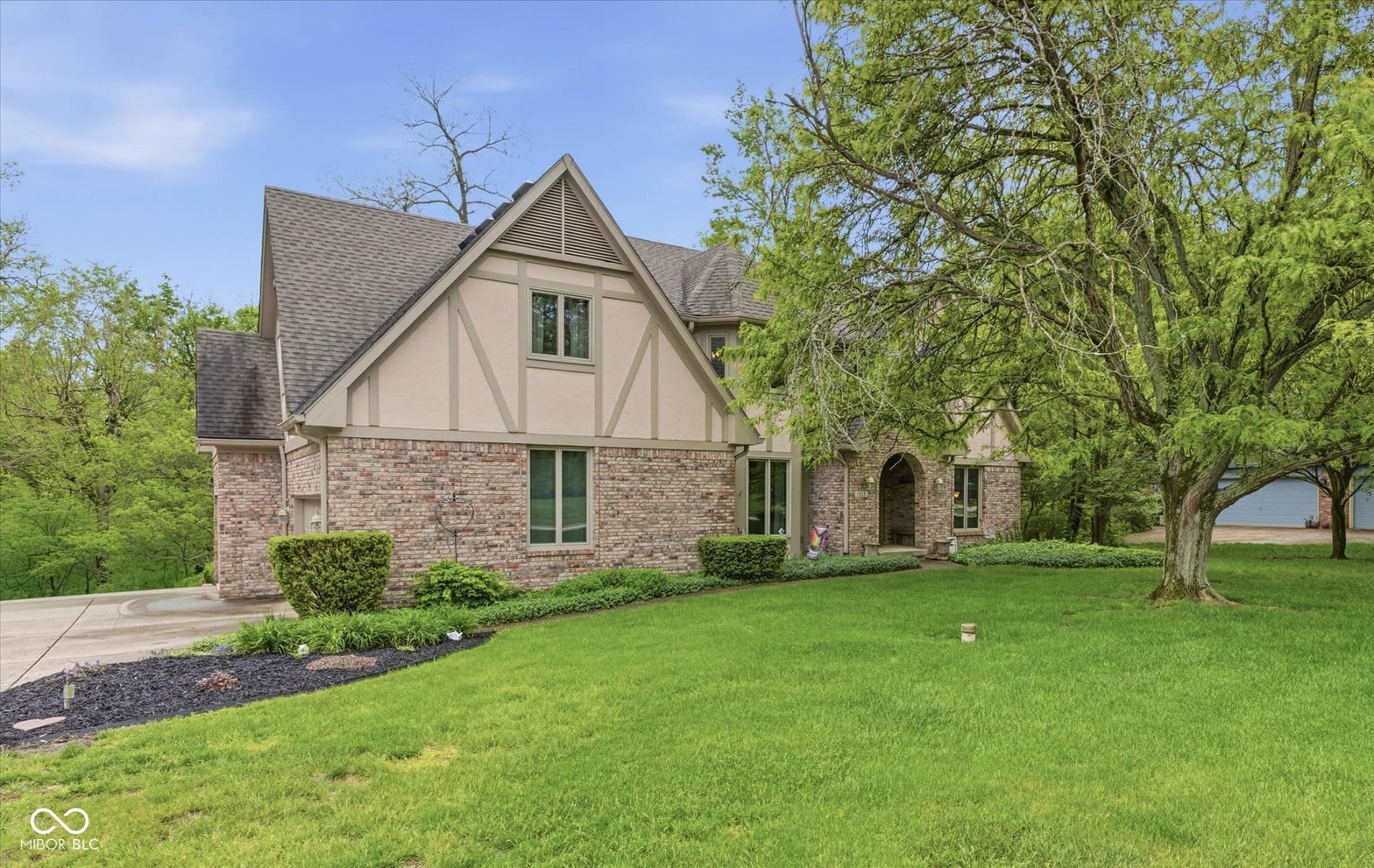 Photo of 1353 Bur Oak Court, Avon, IN