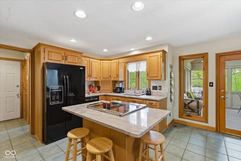Photo of 1353 Bur Oak Court, Avon, IN