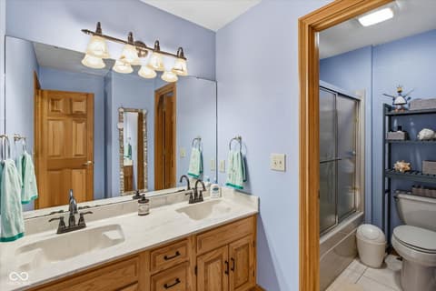 Photo of 1353 Bur Oak Court, Avon, IN