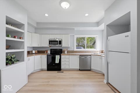 Kitchen at 10941 N County Road 1050 E, Hope, IN