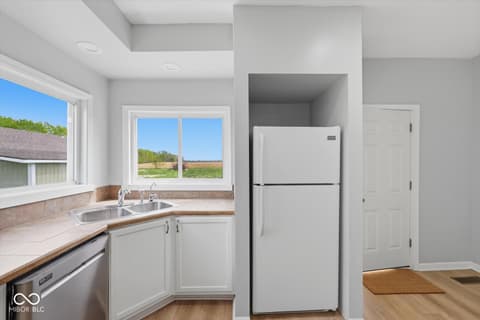 Kitchen at 10941 N County Road 1050 E, Hope, IN