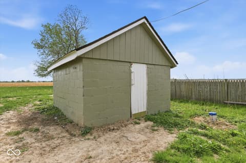 Out Buildings — 10941 N County Road 1050 E, Hope, IN
