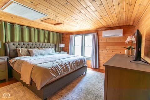 Bedroom at 6191 Possum Trot Road, Unionville, IN