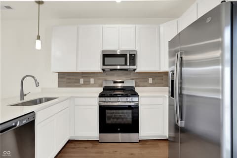Kitchen at 3951 Sandpiper Way, Brownsburg, IN