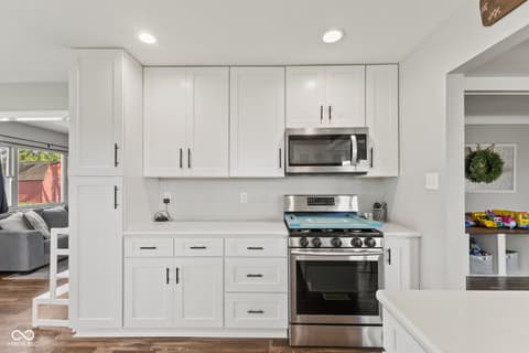 Photo of 8109 Laura Lynne Lane, Indianapolis, IN