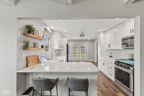Photo of 8109 Laura Lynne Lane, Indianapolis, IN