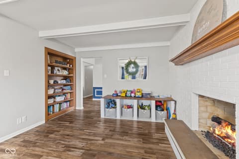 Photo of 8109 Laura Lynne Lane, Indianapolis, IN