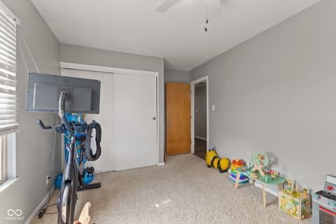 Photo of 8109 Laura Lynne Lane, Indianapolis, IN