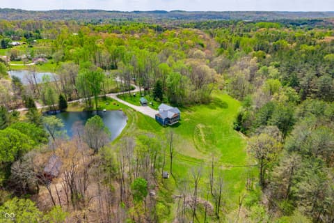 Photo of 5980 Pine Tree Lane, Morgantown, IN