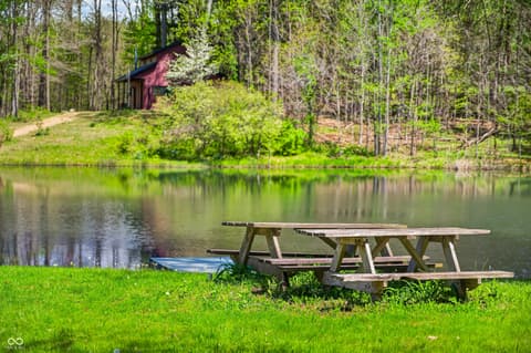 Photo of 5980 Pine Tree Lane, Morgantown, IN