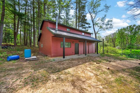 Photo of 5980 Pine Tree Lane, Morgantown, IN
