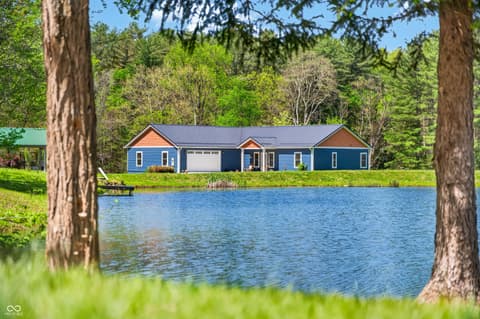Photo of 5980 Pine Tree Lane, Morgantown, IN