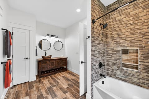 Photo of 5980 Pine Tree Lane, Morgantown, IN
