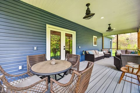 Photo of 5980 Pine Tree Lane, Morgantown, IN