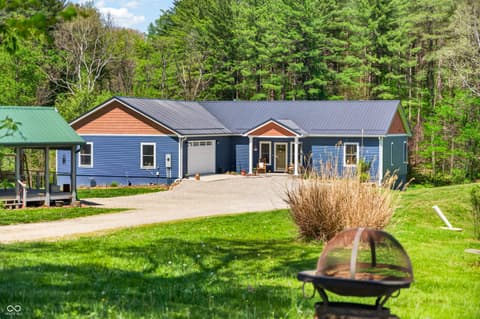 Photo of 5980 Pine Tree Lane, Morgantown, IN