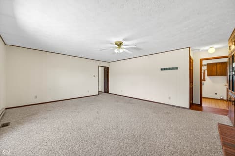 Photo of 1546 W 750 S, Trafalgar, IN