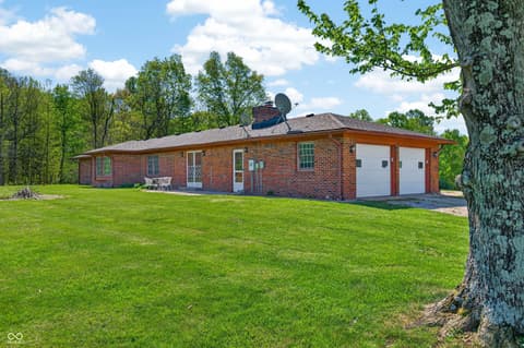 Photo of 1546 W 750 S, Trafalgar, IN