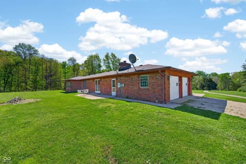 Photo of 1546 W 750 S, Trafalgar, IN