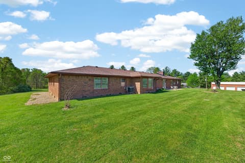 Photo of 1546 W 750 S, Trafalgar, IN