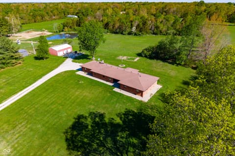 Photo of 1546 W 750 S, Trafalgar, IN