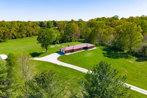 Photo of 1546 W 750 S, Trafalgar, IN