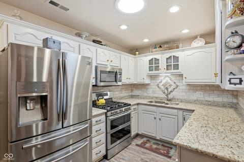 Photo of 7837 Park Ward Place, Indianapolis, IN