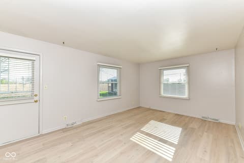 Family room at 3629 Tulip Street, Anderson, IN