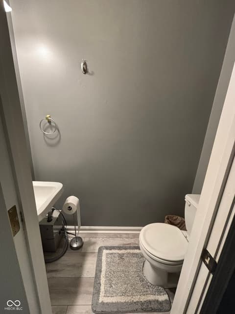 Photo of 5340 Waterton Lakes Drive, Indianapolis, IN