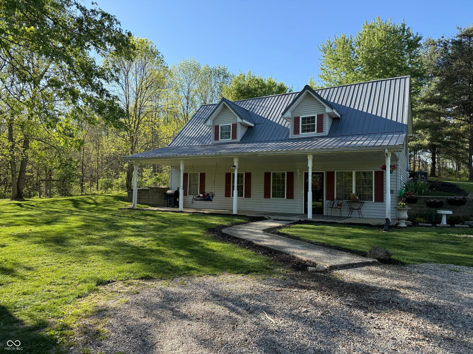 Photo of 9645 N County Road 75 W, Westport, IN