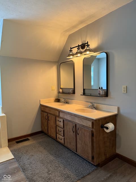 Photo of 9645 N County Road 75 W, Westport, IN