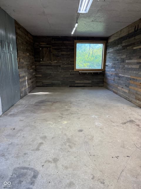 Photo of 9645 N County Road 75 W, Westport, IN