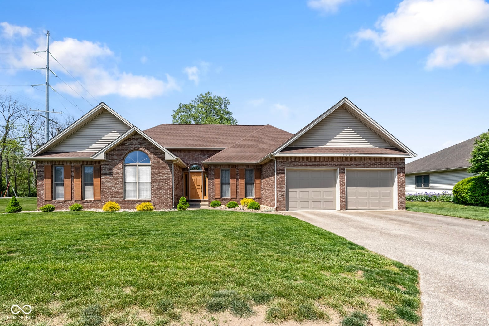 Photo of 601 Coventry Drive, Seymour, IN