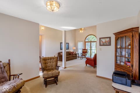 Photo of 601 Coventry Drive, Seymour, IN