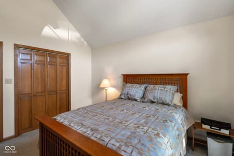 Photo of 601 Coventry Drive, Seymour, IN