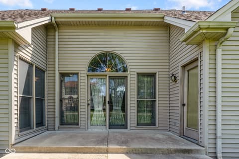 Photo of 601 Coventry Drive, Seymour, IN