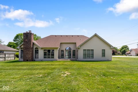 Photo of 601 Coventry Drive, Seymour, IN