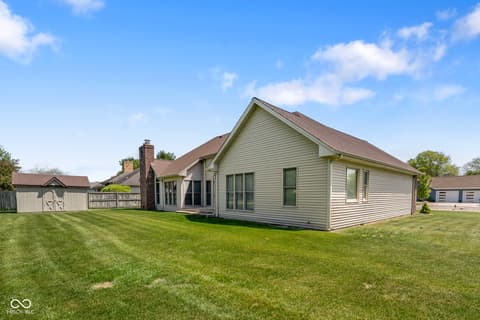 Photo of 601 Coventry Drive, Seymour, IN