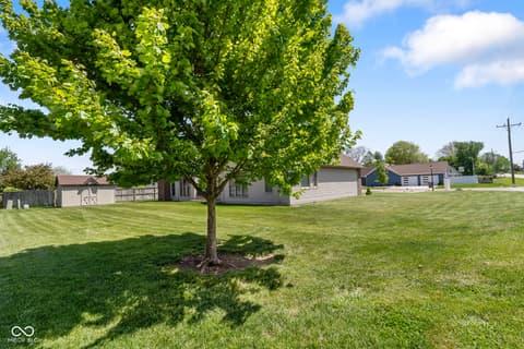Photo of 601 Coventry Drive, Seymour, IN