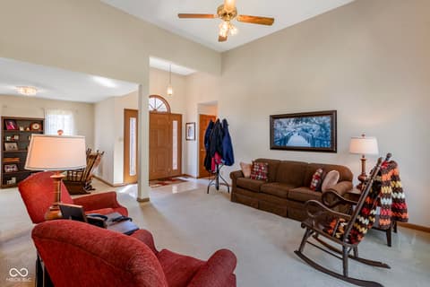 Photo of 601 Coventry Drive, Seymour, IN