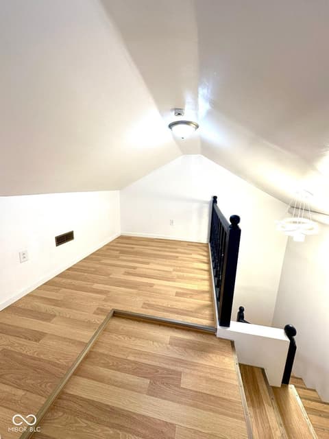 Loft — 5725 Greenfield Avenue, Indianapolis, IN