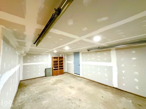 Garage at 5725 Greenfield Avenue, Indianapolis, IN