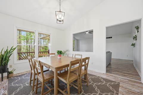 Dining room at 268 Lincoln Hill, Coatesville, IN