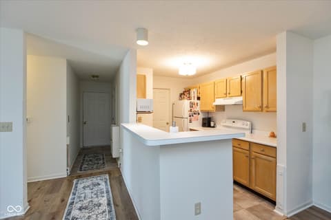 Photo of 8120 Glenwillow Lane, Indianapolis, IN