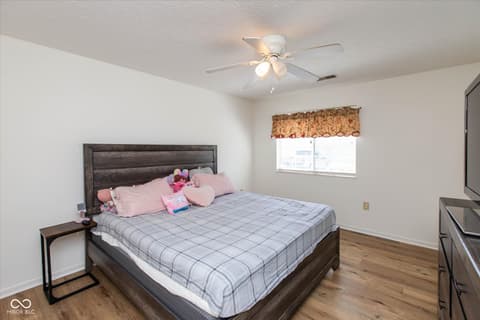 Photo of 8120 Glenwillow Lane, Indianapolis, IN