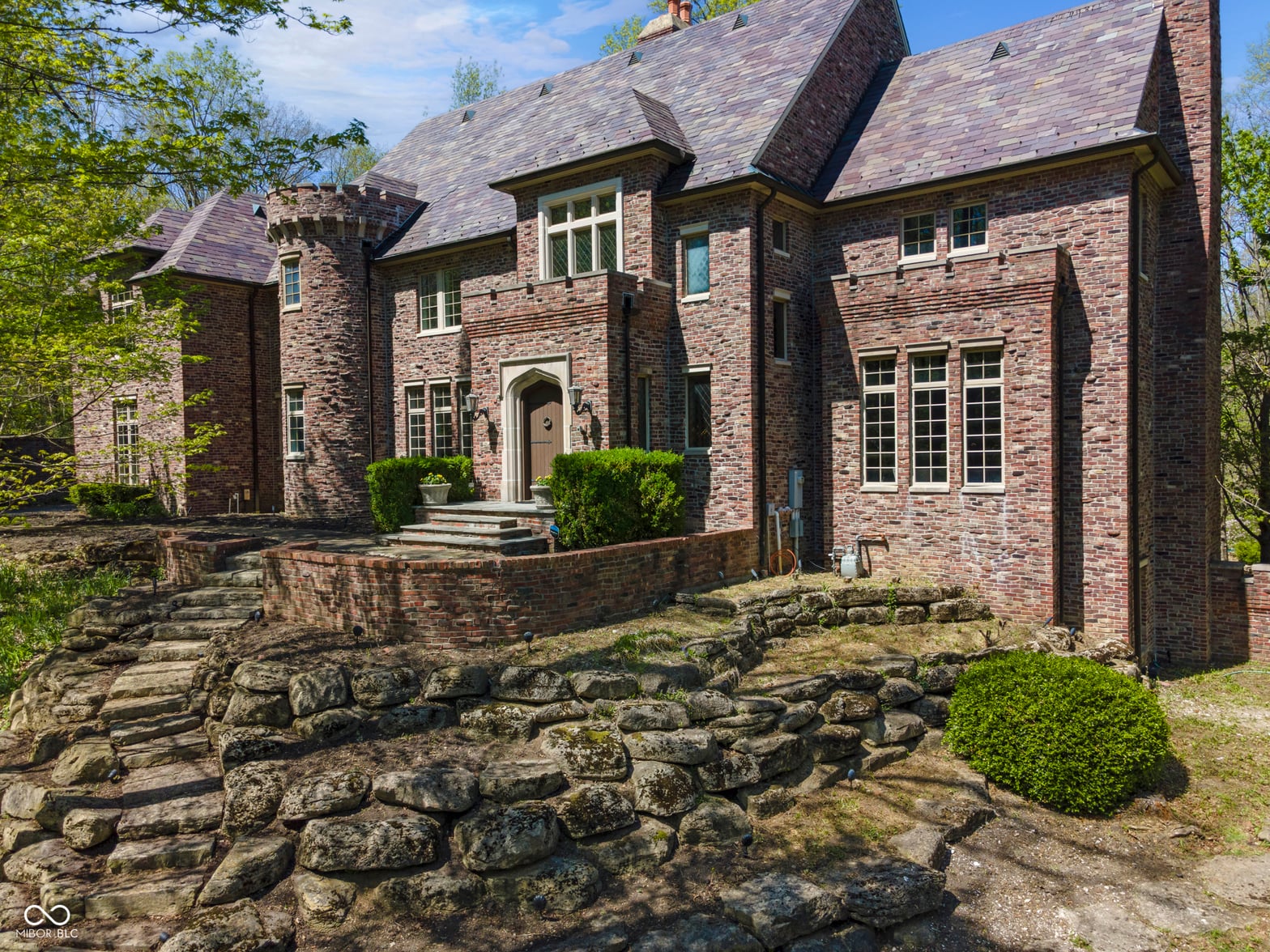 Front exterior at 7946 Mill Stream Circle, Indianapolis, IN