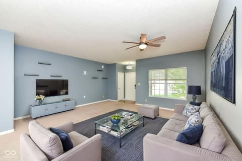 Living room at 5880 Gadsen Drive, Plainfield, IN
