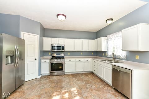 Kitchen at 5880 Gadsen Drive, Plainfield, IN