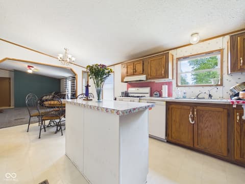 Photo of 6313 N Lunar Lane, Alexandria, IN