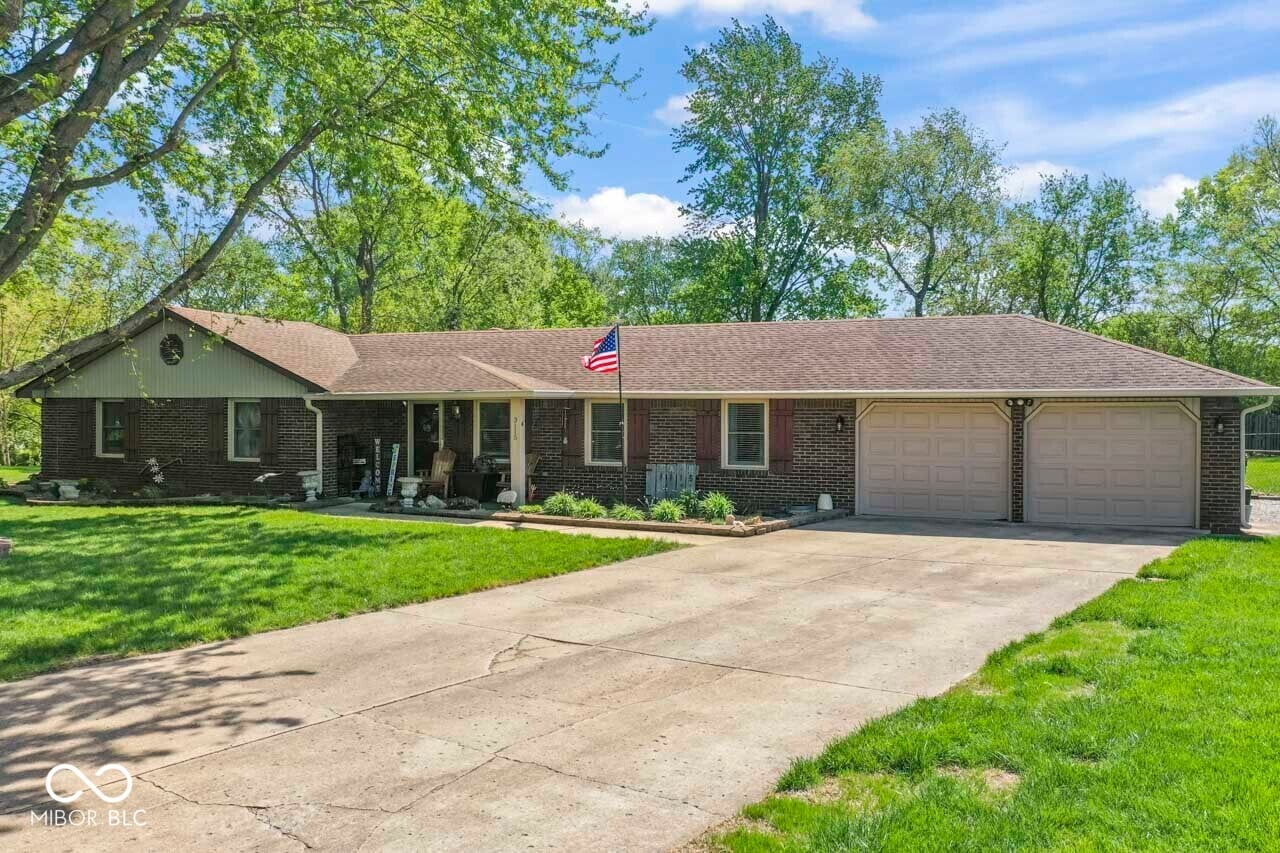 Photo of 3115 Snowy Court, Anderson, IN